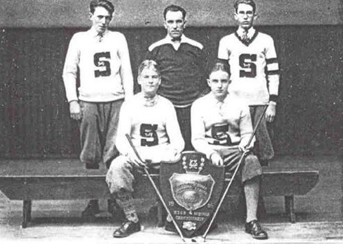 Senn High's 1926 Indoor Golf Team Champions